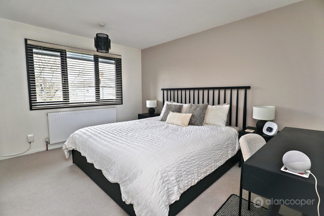 Columbia Gardens, Bedworth, CV12 9EF