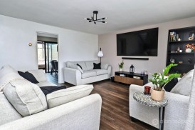 Columbia Gardens, Bedworth, CV12 9EF