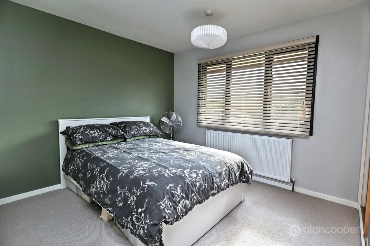 Columbia Gardens, Bedworth, CV12 9EF