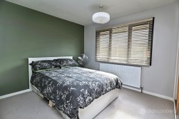 Columbia Gardens, Bedworth, CV12 9EF