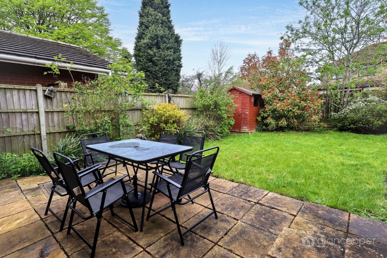 Columbia Gardens, Bedworth, CV12 9EF