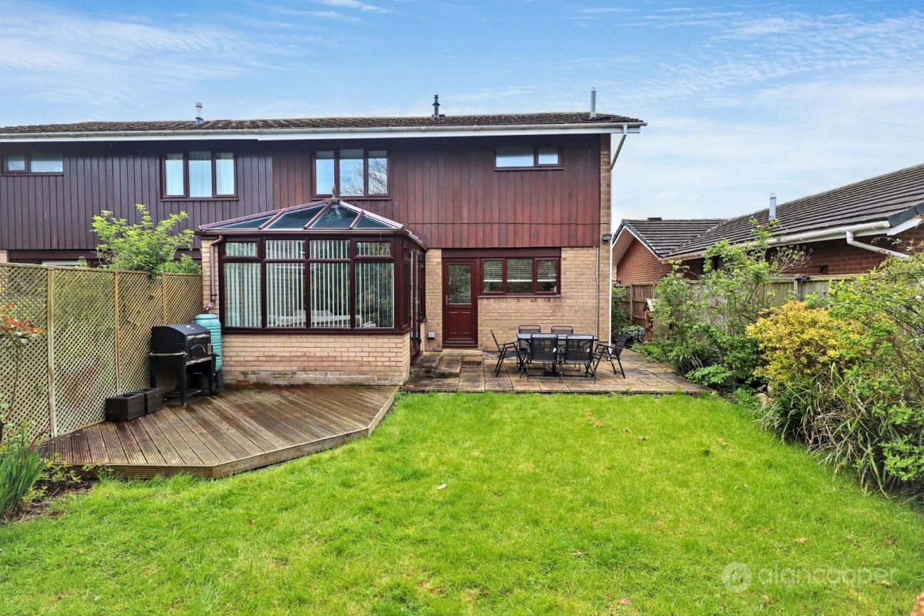 Columbia Gardens, Bedworth, CV12 9EF