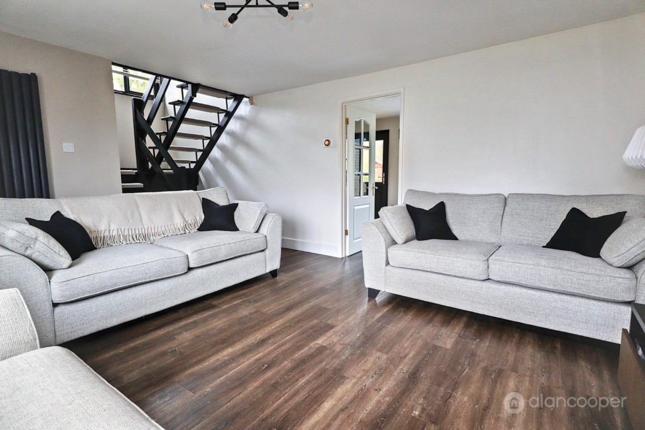 Columbia Gardens, Bedworth, CV12 9EF