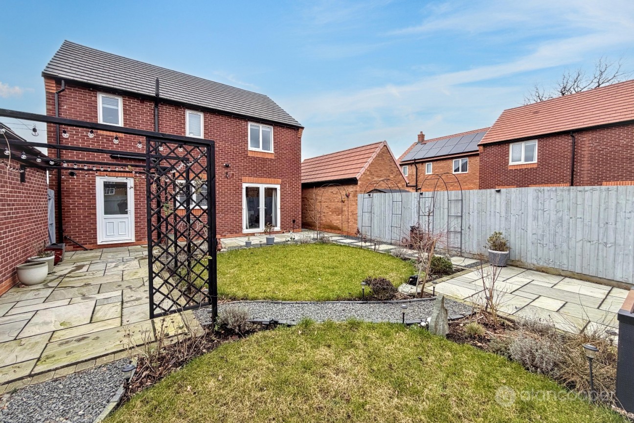 Julius Way, Eaton Place, Nuneaton, CV11 6ZR