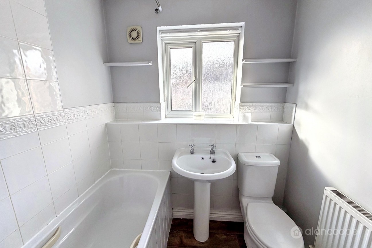 Portreath Drive, Horeston Grange, Nuneaton, CV11 6GH