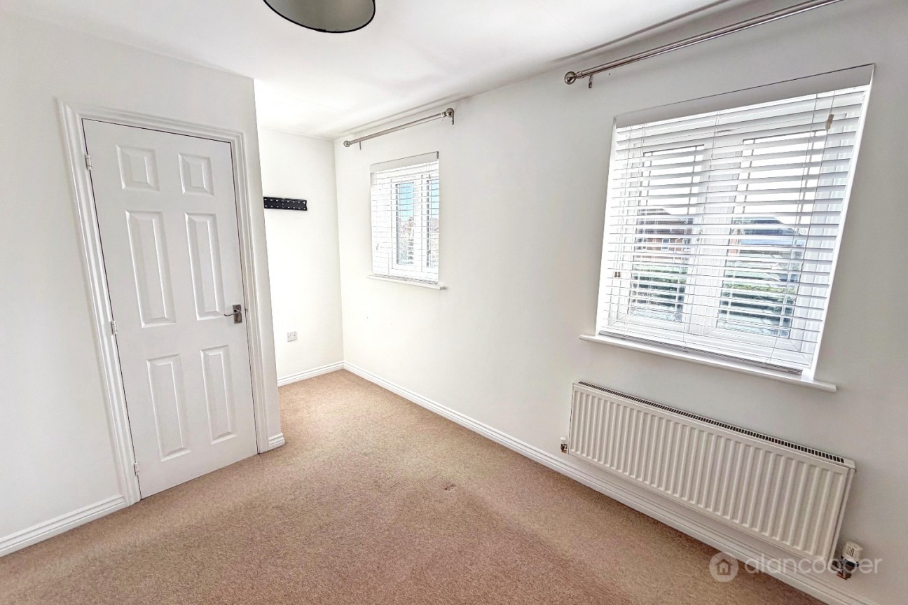 Portreath Drive, Horeston Grange, Nuneaton, CV11 6GH