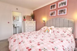 Springwood Gate, Nuneaton, CV10 0NT