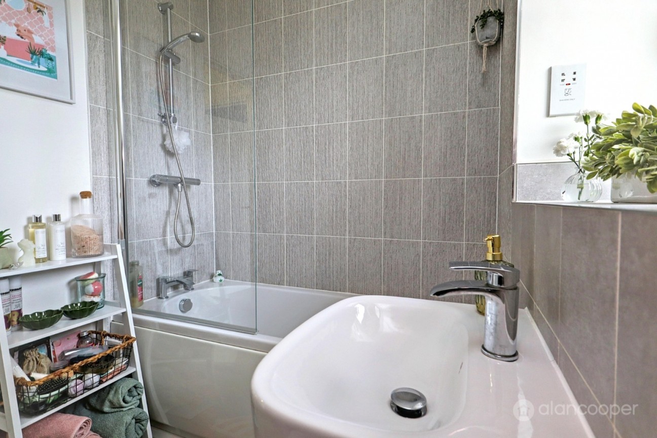 Springwood Gate, Nuneaton, CV10 0NT