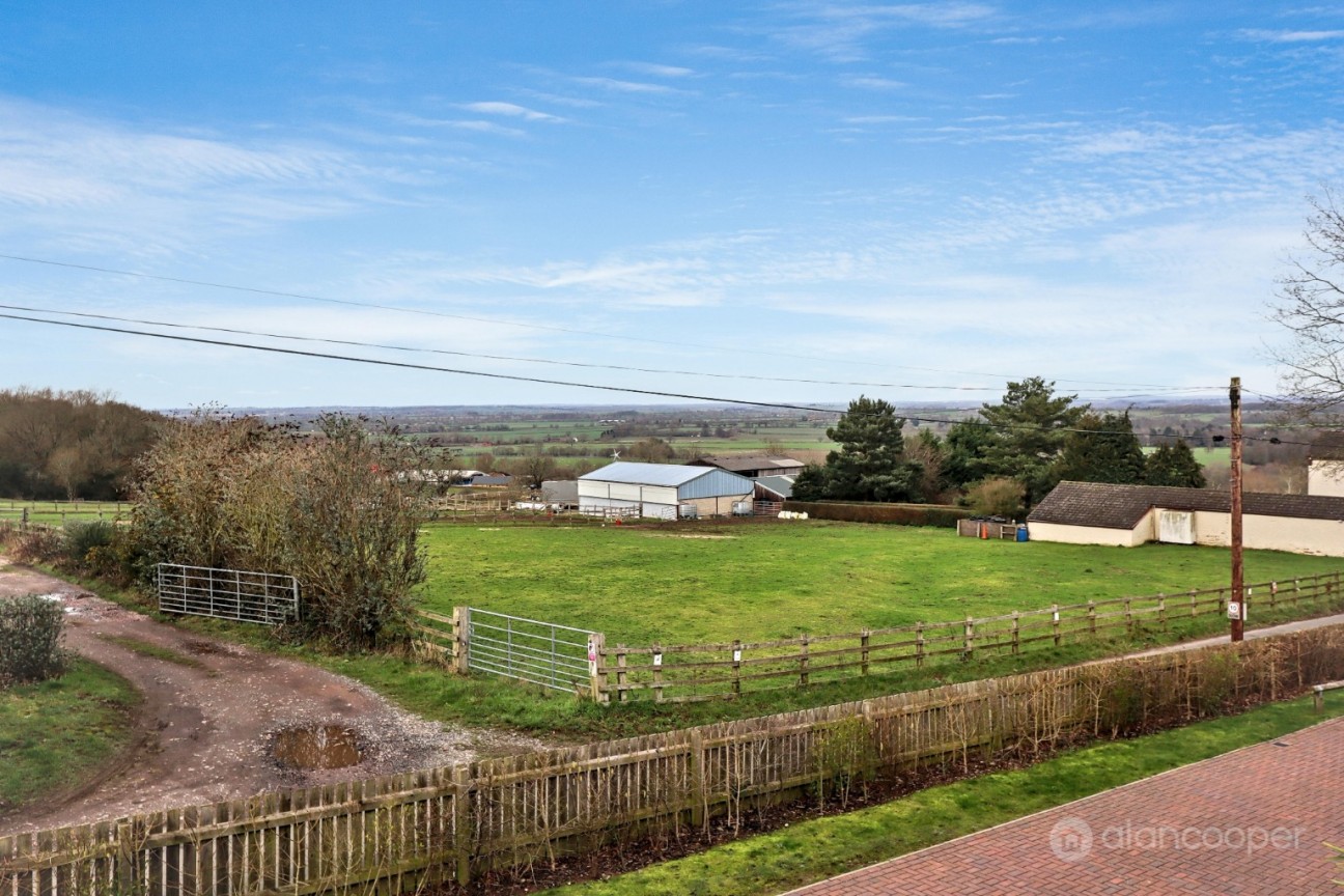 Springwood Gate, Nuneaton, CV10 0NT