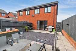 Springwood Gate, Nuneaton, CV10 0NT