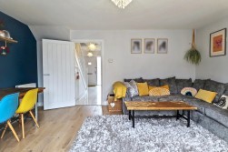 Springwood Gate, Nuneaton, CV10 0NT