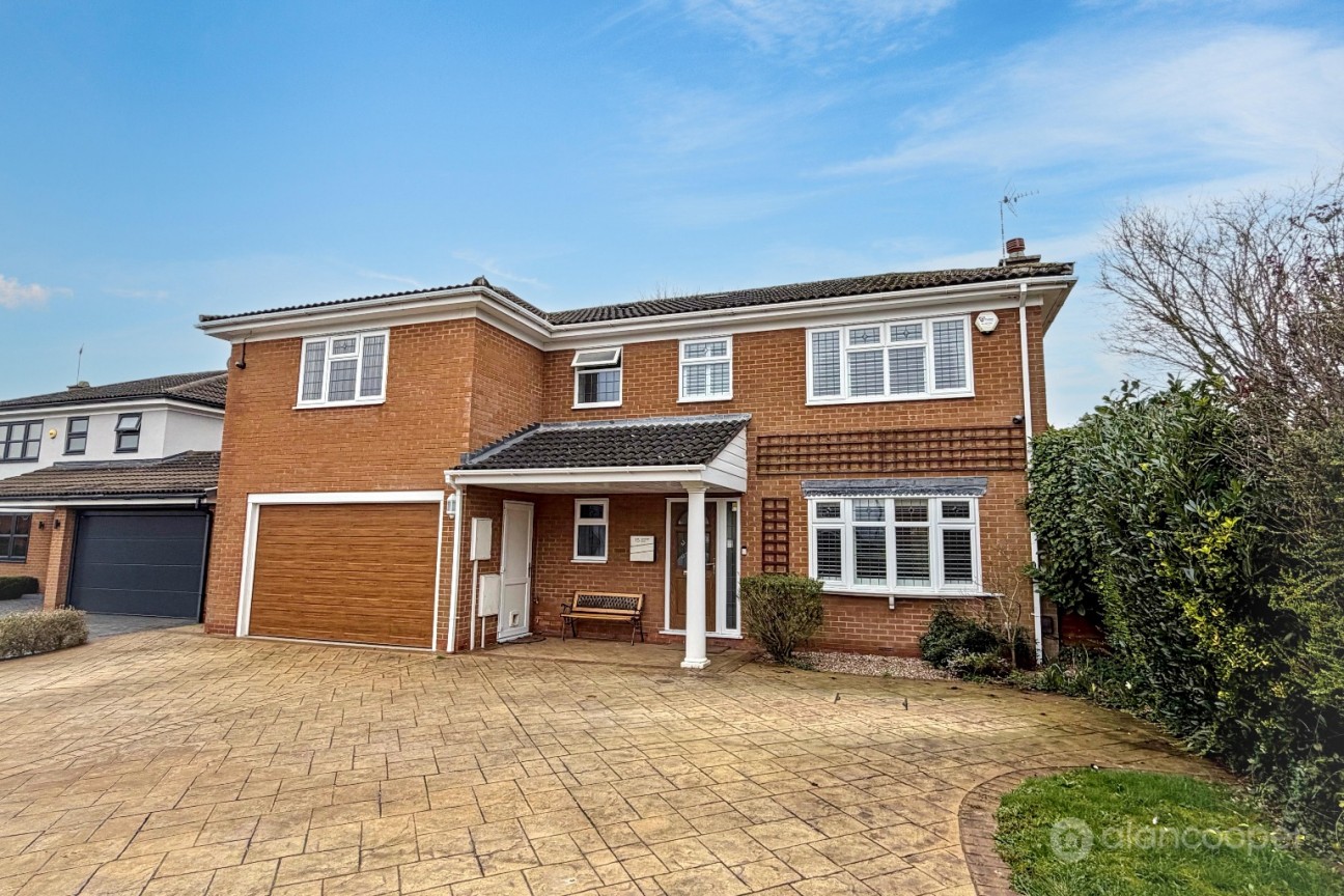 Axminster Close, Horeston Grange, Nuneaton, CV11 6YP