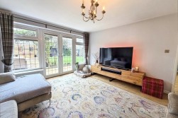 Axminster Close, Horeston Grange, Nuneaton, CV11 6YP