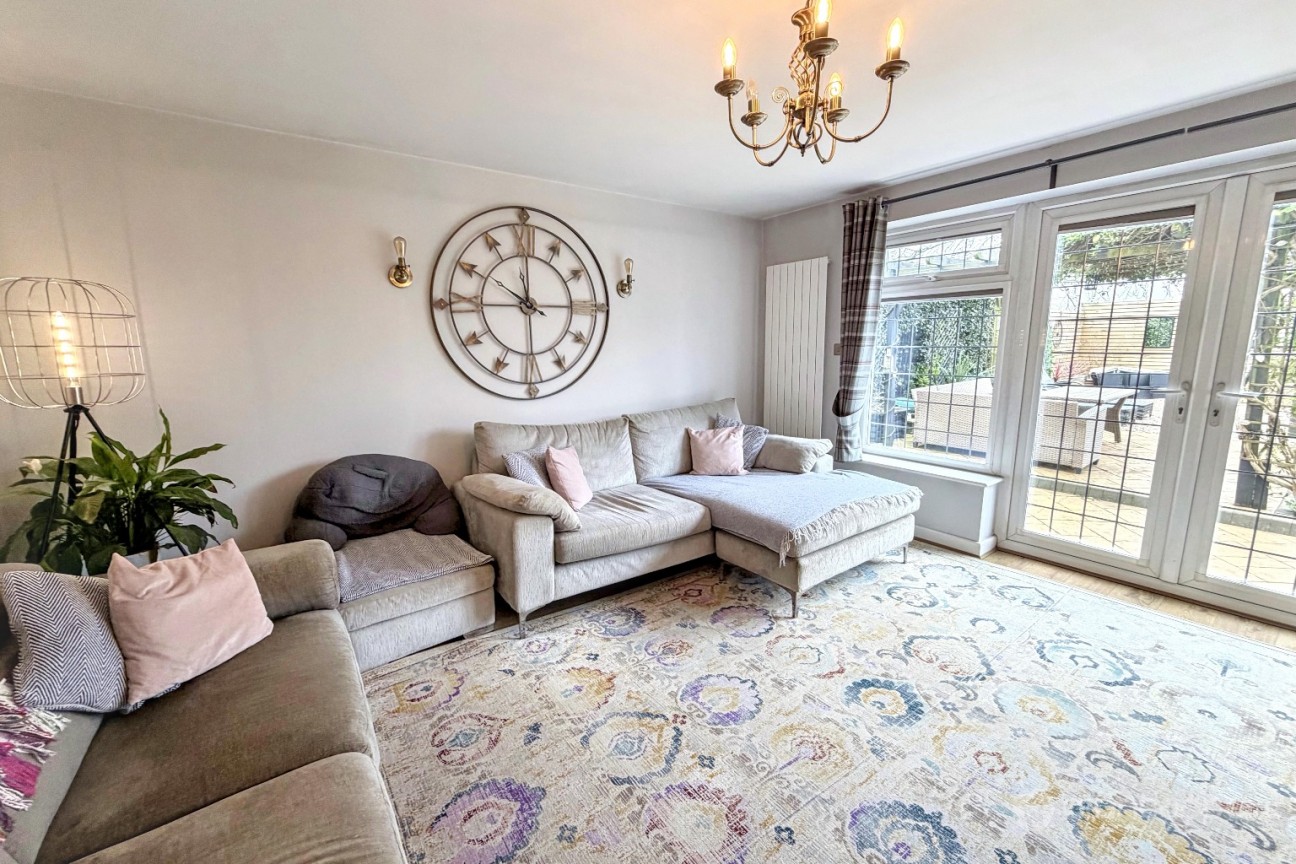 Axminster Close, Horeston Grange, Nuneaton, CV11 6YP