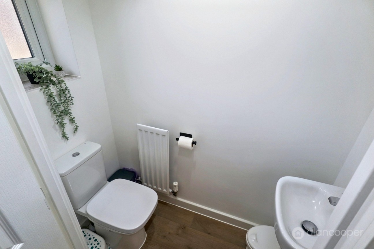 Armstrong Road, Nuneaton, Warwickshire, CV11 8AG