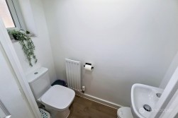 Armstrong Road, Nuneaton, Warwickshire, CV11 8AG