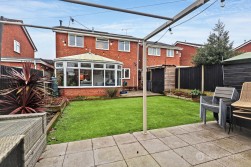 Cambridge Drive, Stockingford, Nuneaton, CV10 8LW