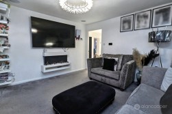 Gainsborough Drive, Bedworth, CV12 8DB