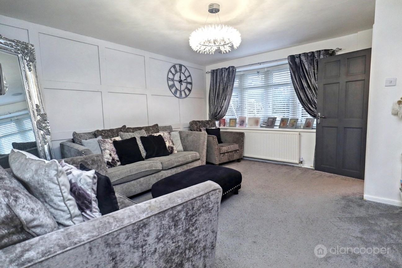 Gainsborough Drive, Bedworth, CV12 8DB