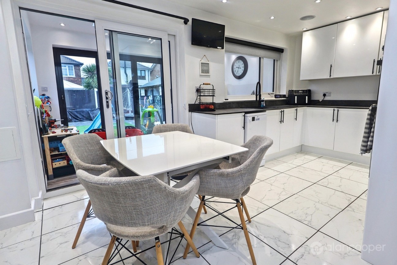 Gainsborough Drive, Bedworth, CV12 8DB