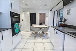 Gainsborough Drive, Bedworth, CV12 8DB