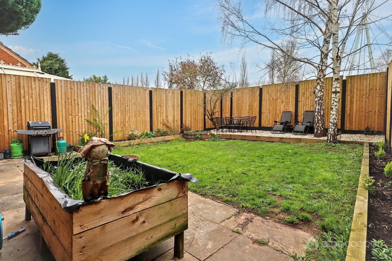 Charlecote Walk, Maple Park, Nuneaton, CV11 4YE