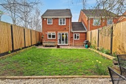 Charlecote Walk, Maple Park, Nuneaton, CV11 4YE