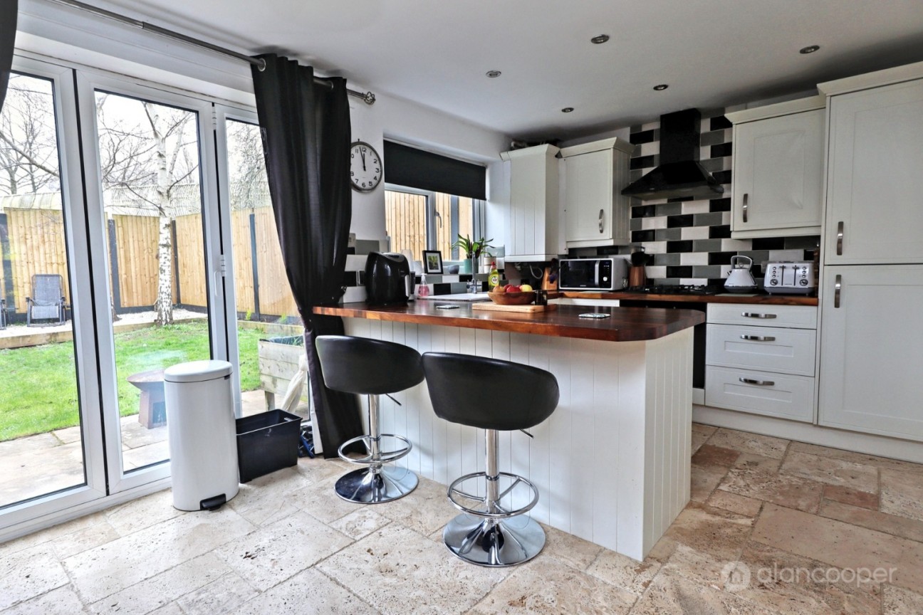 Charlecote Walk, Maple Park, Nuneaton, CV11 4YE