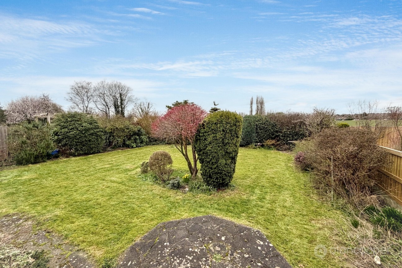 Ambleside Way, St Nicolas Park, Nuneaton, CV11 6AT