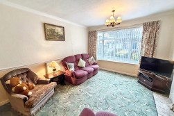 Ambleside Way, St Nicolas Park, Nuneaton, CV11 6AT