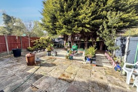 Kenilworth Drive, Weavers Green, Nuneaton, CV11 5XP