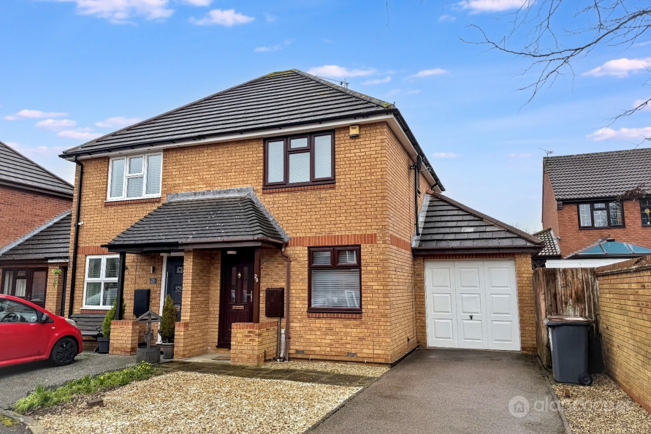 Melbourne Close, Maple Park, Nuneaton, CV11 4RX