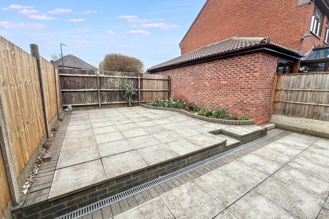 Melbourne Close, Maple Park, Nuneaton, CV11 4RX