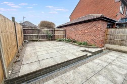 Melbourne Close, Maple Park, Nuneaton, CV11 4RX