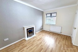 Melbourne Close, Maple Park, Nuneaton, CV11 4RX