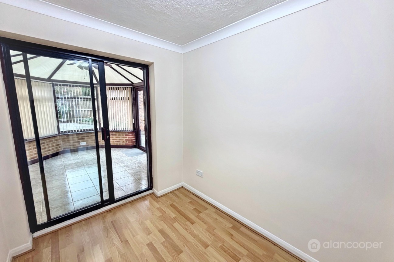 Melbourne Close, Maple Park, Nuneaton, CV11 4RX