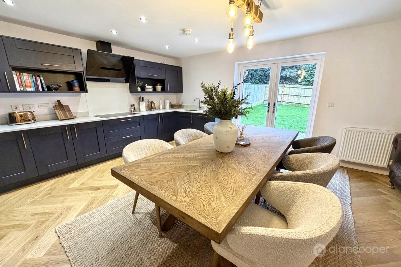 Roseway, Stoche Acre, Stoke Golding, CV13 6HQ