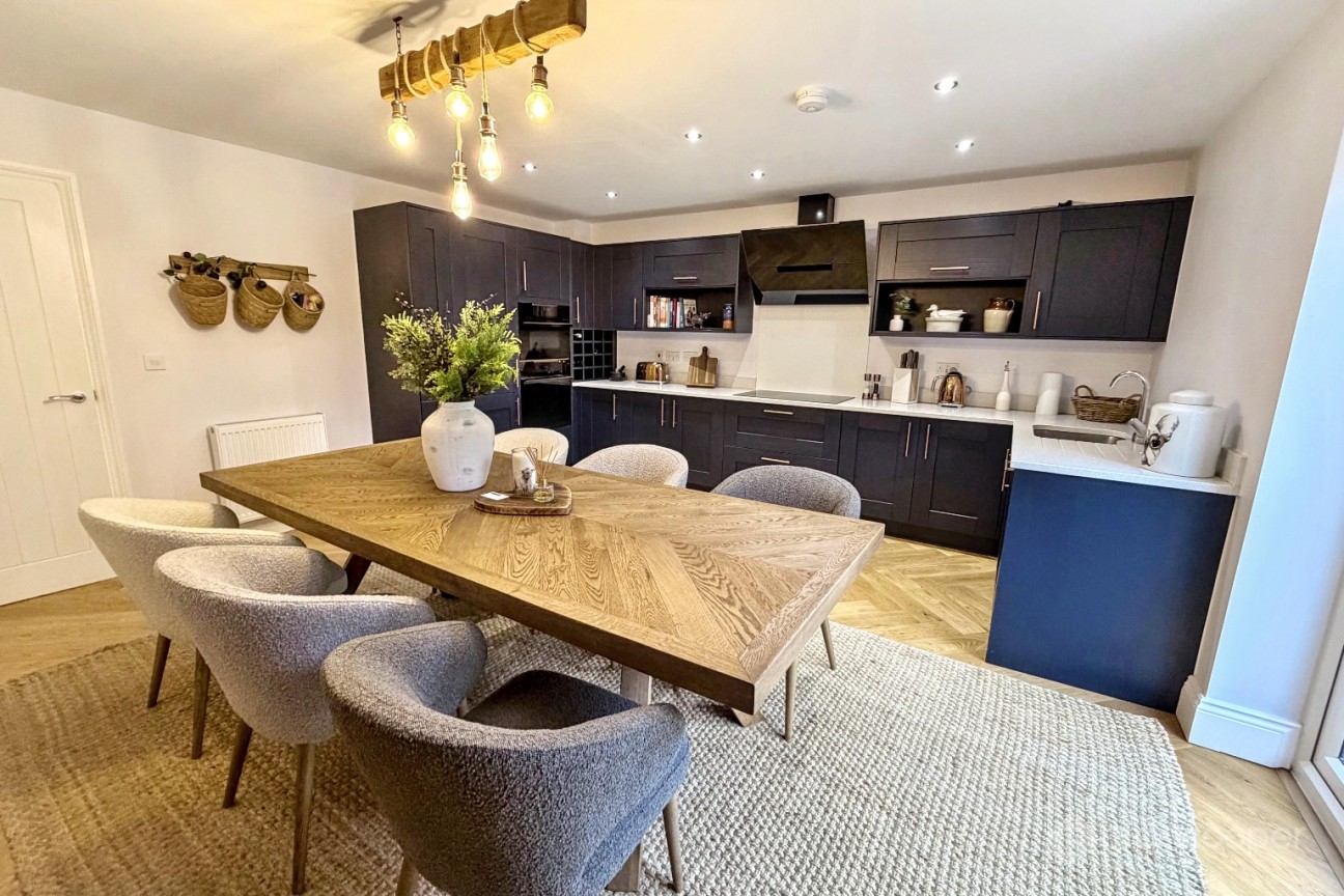 Roseway, Stoche Acre, Stoke Golding, CV13 6HQ