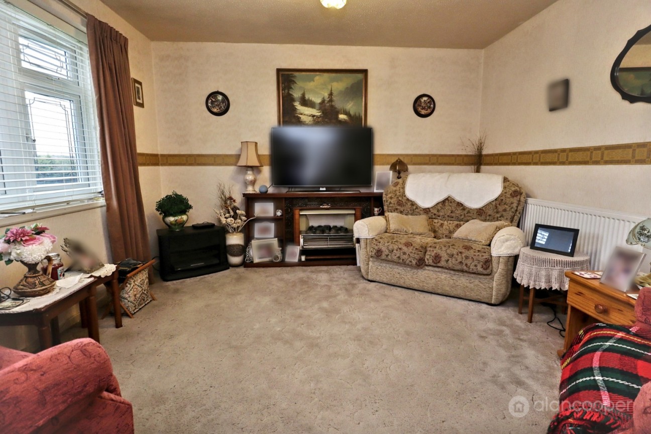 Robins Way, Nuneaton, Warwickshire, CV10 8PA