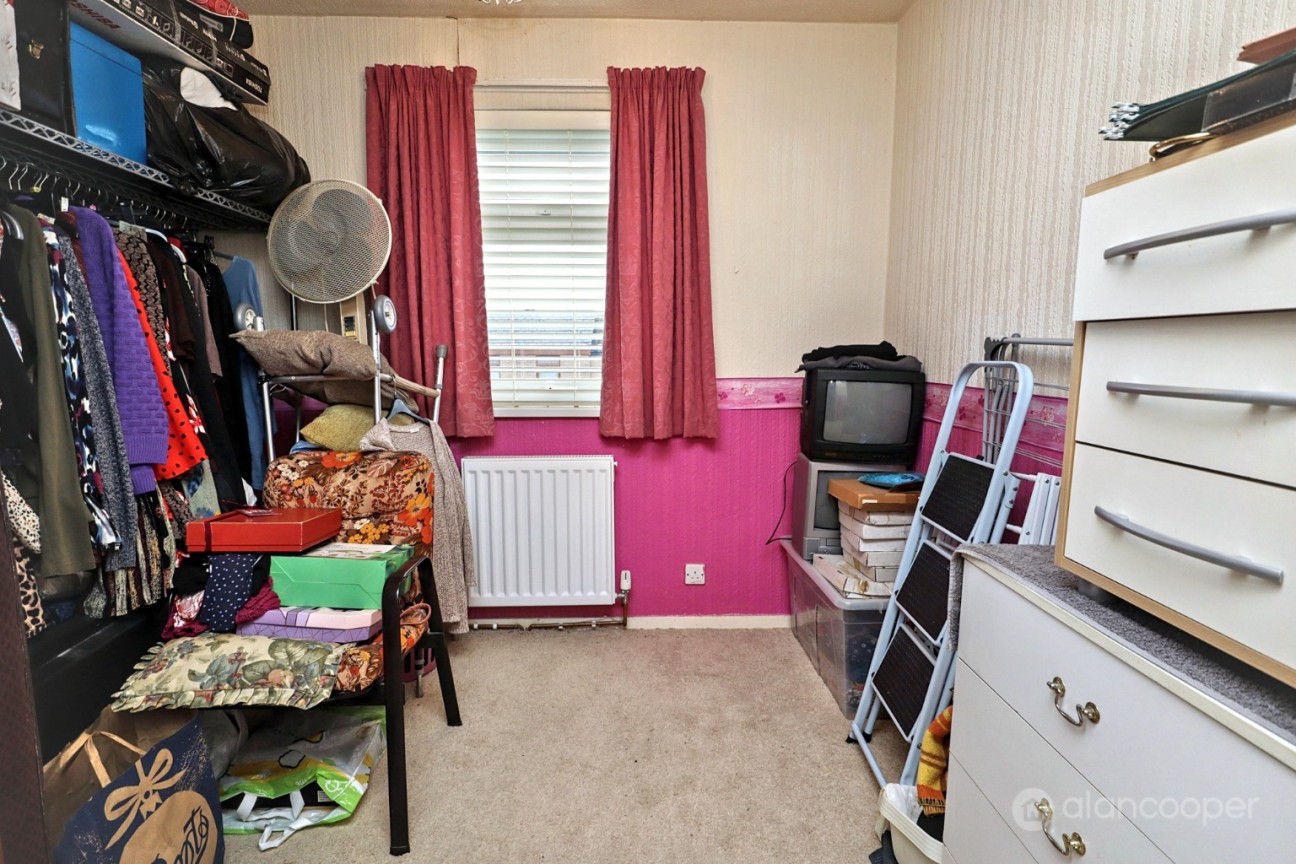 Robins Way, Nuneaton, Warwickshire, CV10 8PA