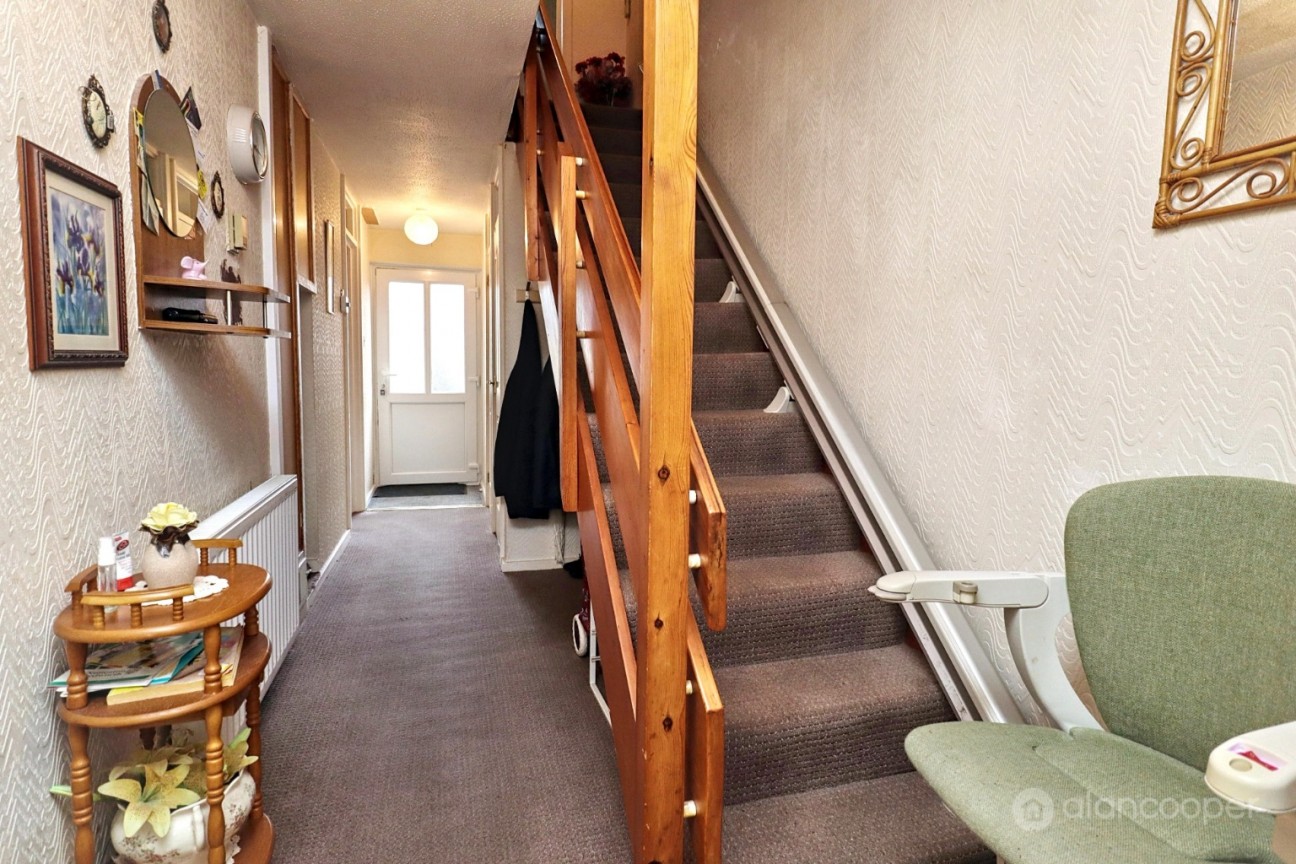 Robins Way, Nuneaton, Warwickshire, CV10 8PA