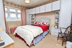 Robins Way, Nuneaton, Warwickshire, CV10 8PA