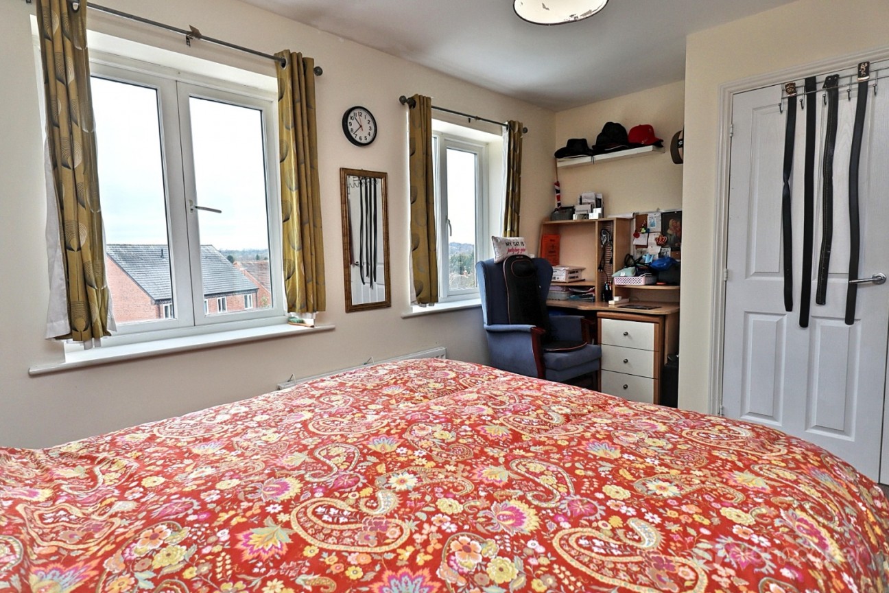 Hornbeam Close, Nuneaton, CV10 9FD