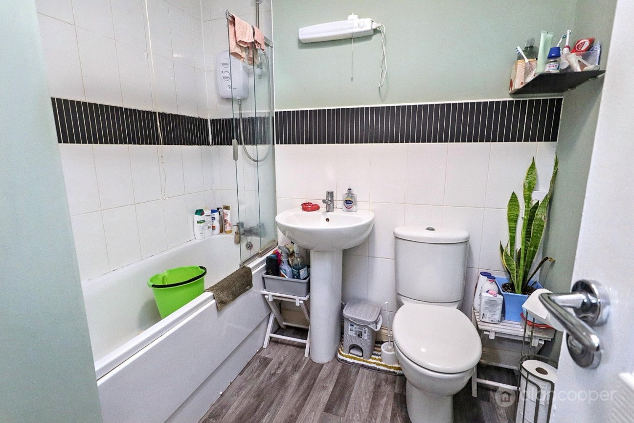 Hornbeam Close, Nuneaton, CV10 9FD