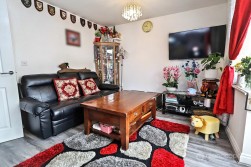 Hornbeam Close, Nuneaton, CV10 9FD