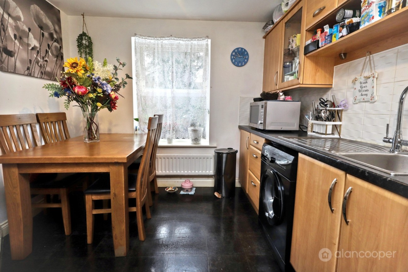 Hornbeam Close, Nuneaton, CV10 9FD