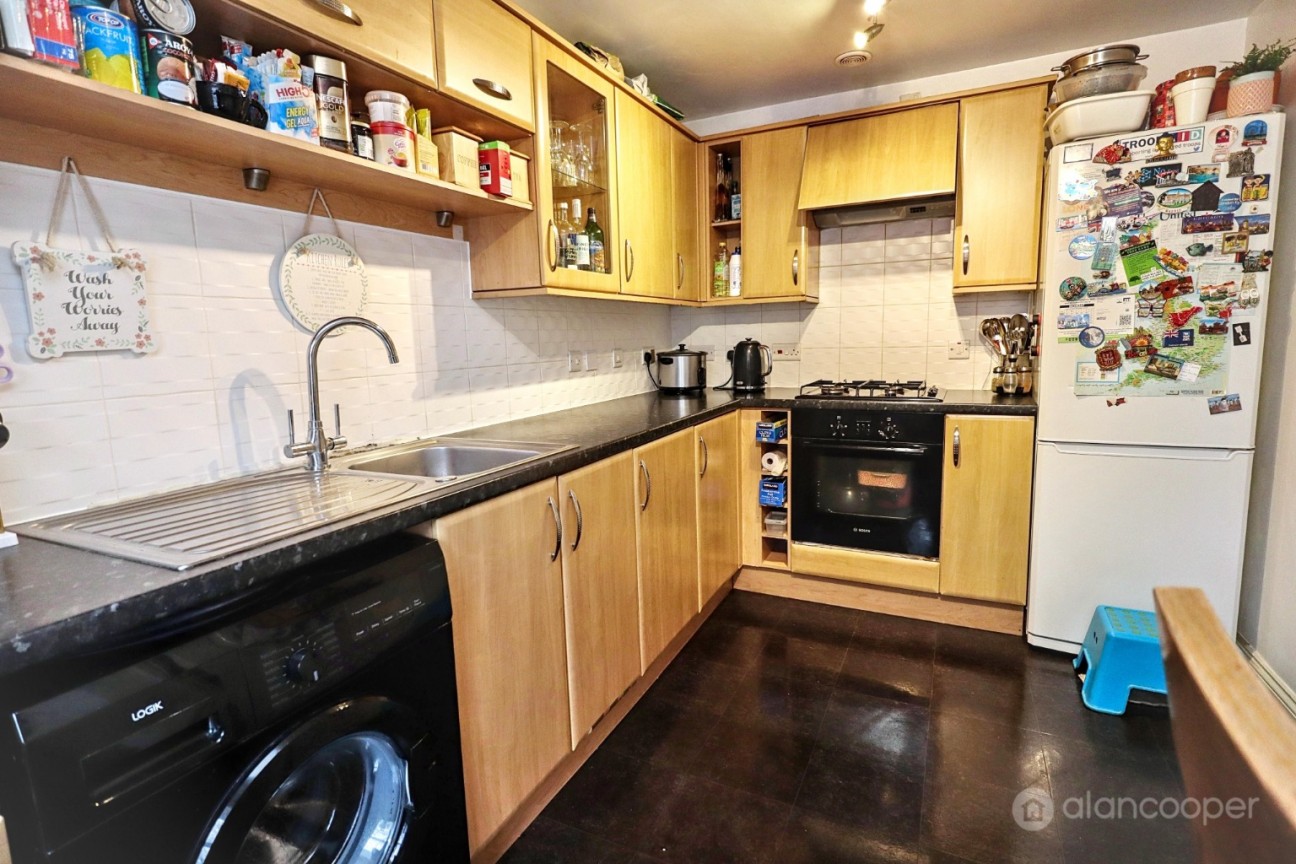 Hornbeam Close, Nuneaton, CV10 9FD