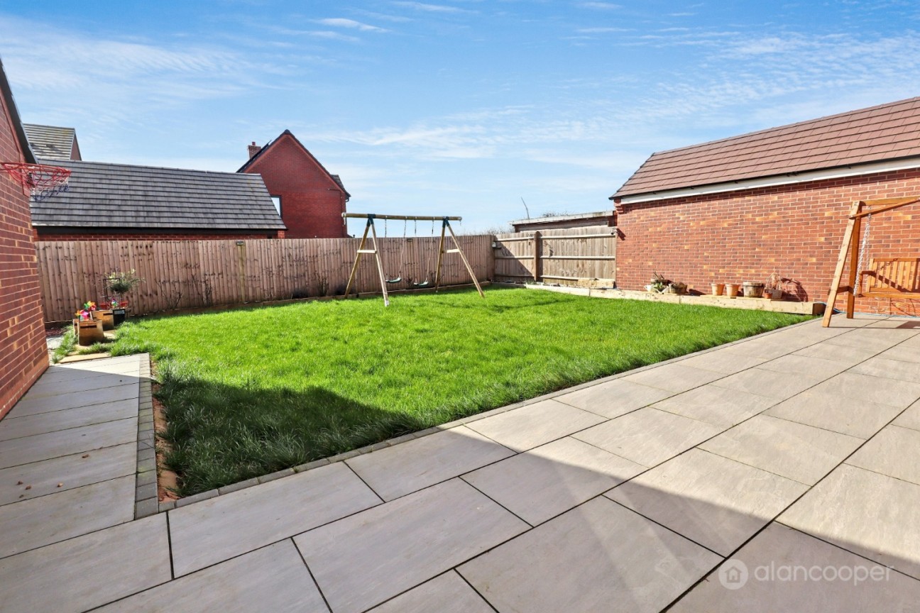 Windrower Close, Nuneaton, CV11 7AB