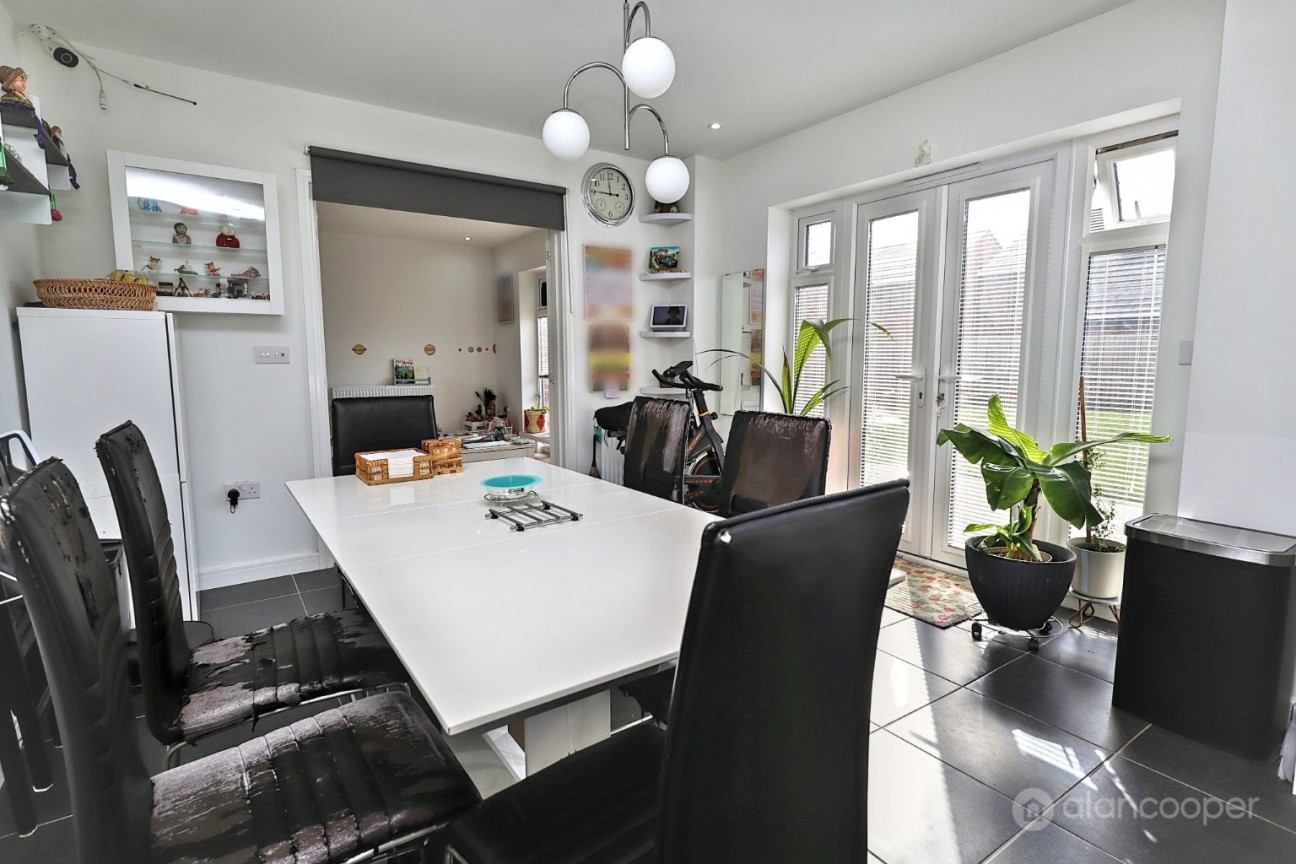 Windrower Close, Nuneaton, CV11 7AB