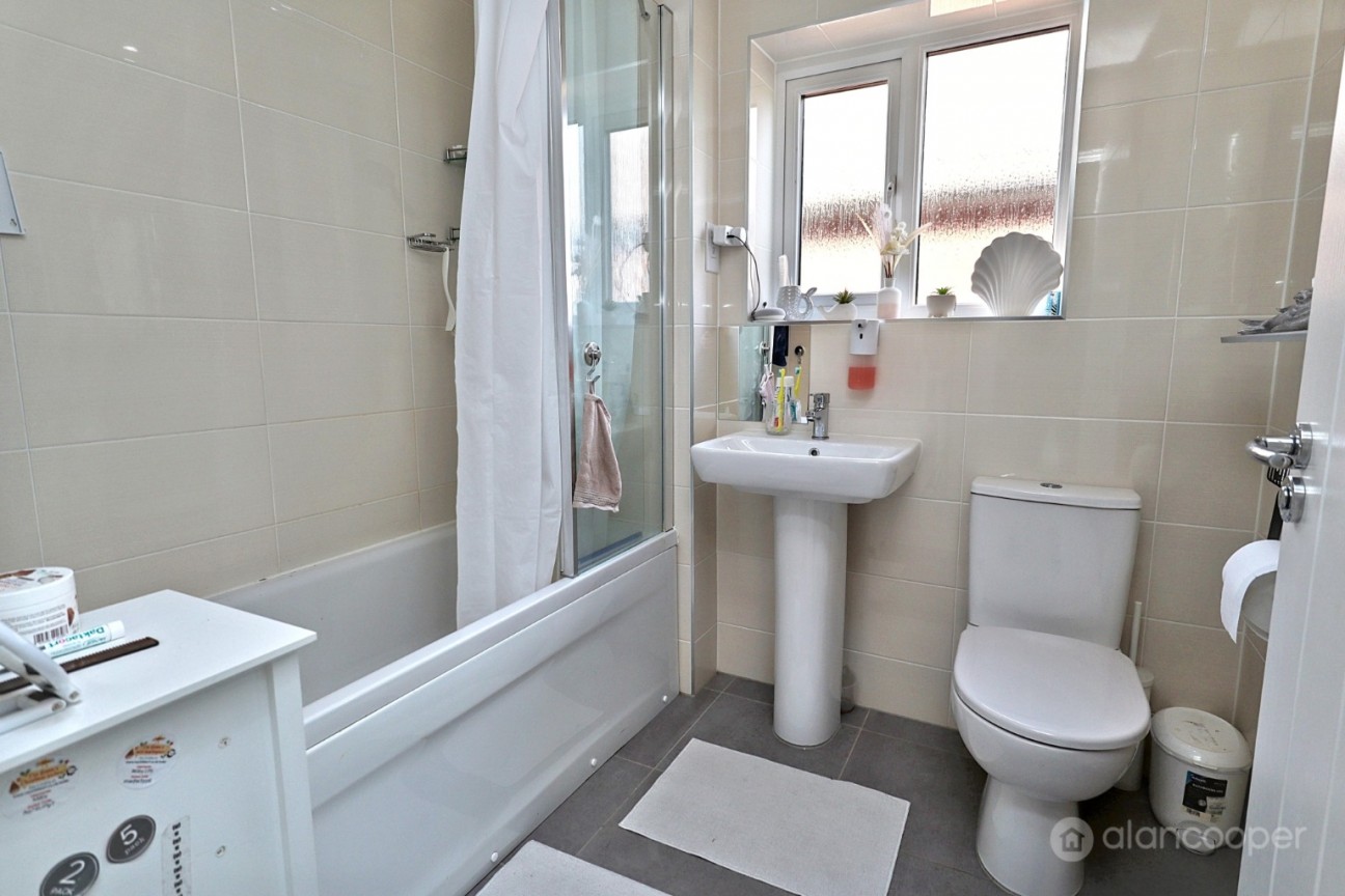 Windrower Close, Nuneaton, CV11 7AB